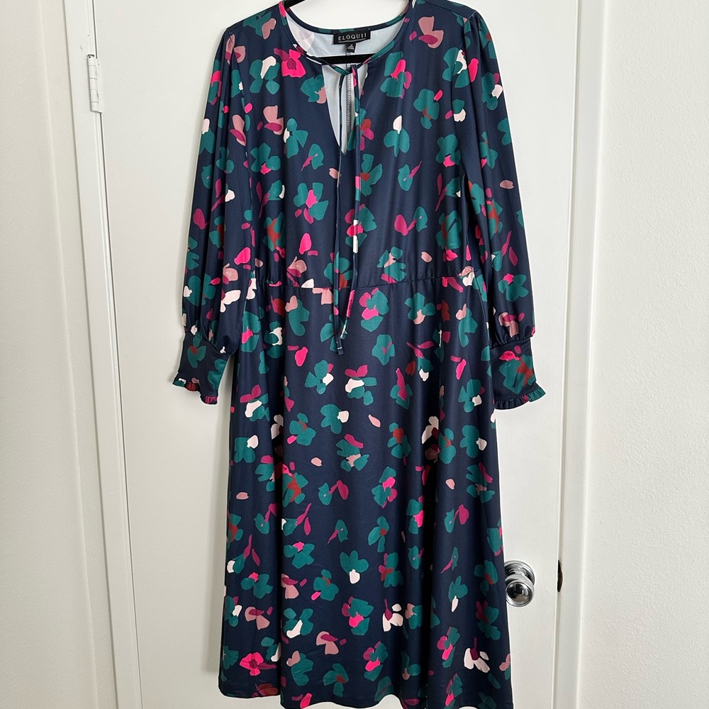 Eloquii - long sleeve floral dress in scuba